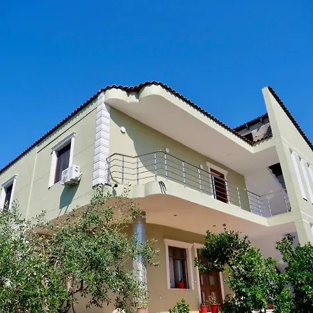فندق مبيت وإفطار Cozy For Three *